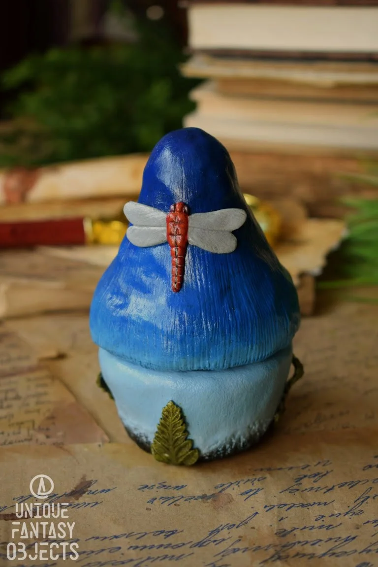 Pudełeczko w kształcie niebieskiego grzybka (Unique Fantasy Objects)
