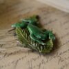 Spinka grzebień do włosów z rzeźbą żaby (Unique Fantasy Objects)