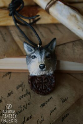 Naszyjnik z wilkiem i znakiem słowiańskim (Unique Fantasy Objects)