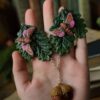 Duży naszyjnik z ćmami i żołędziami z piaskowca (Unique Fantasy Objects)