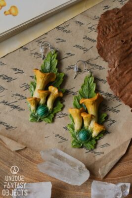 Kolczyki z kurkami i malachitem (Unique Fantasy Objects)