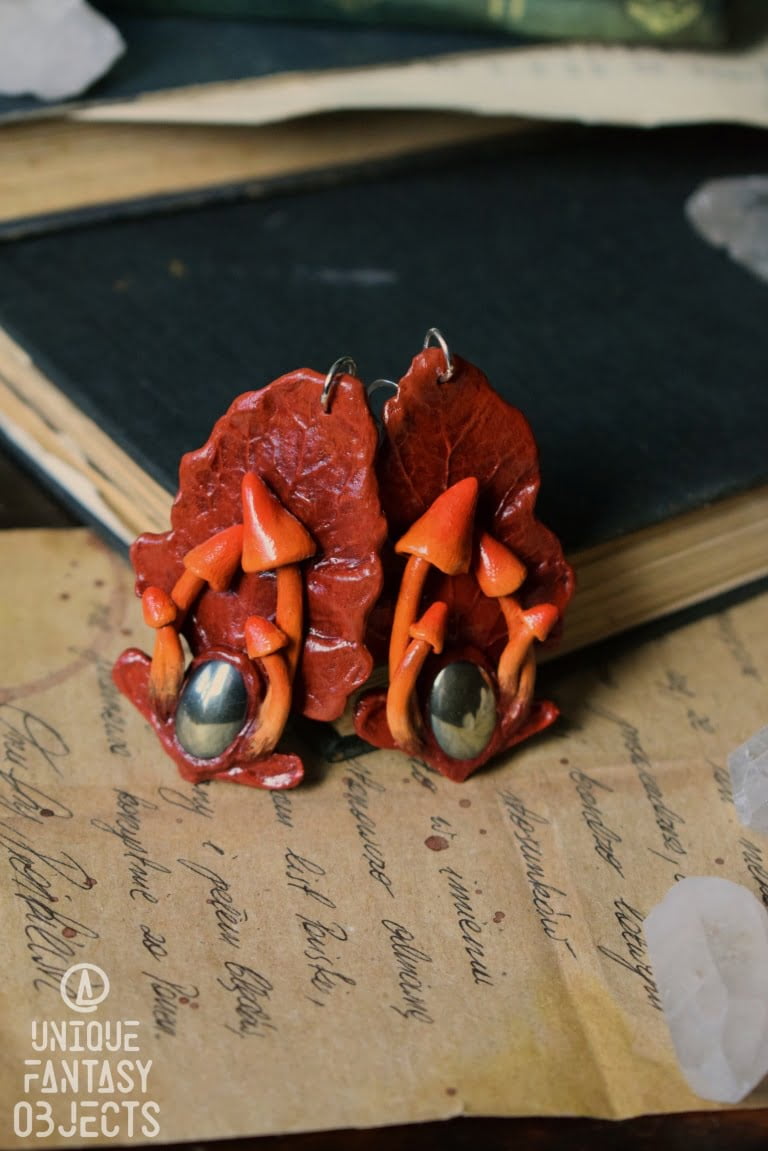 Kolczyki z pomarańczowymi grzybami i hematytem (Unique Fantasy Objects)