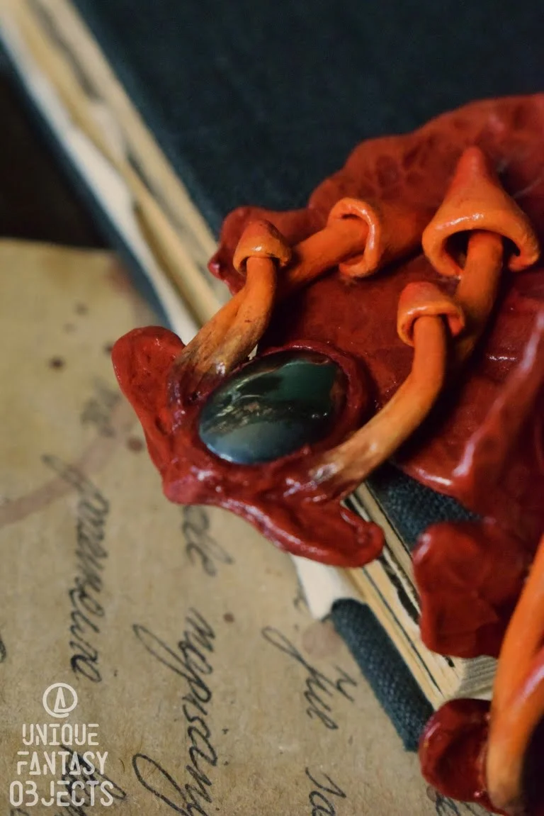 Kolczyki z pomarańczowymi grzybami i hematytem (Unique Fantasy Objects)