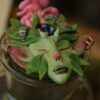 Baśniowy wisiorek z zielonym duszkiem (Unique Fantasy Objects)