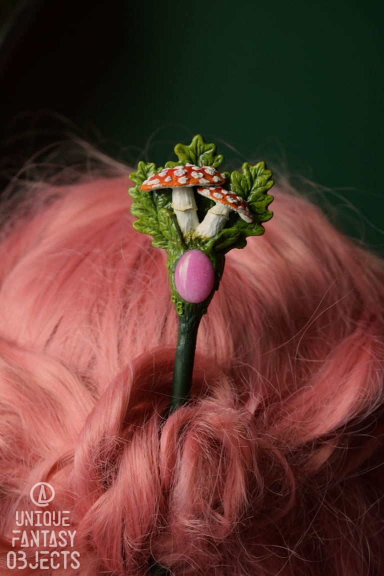 Szpila do włosów z muchomorami i jadeitem (Unique Fantasy Objects)