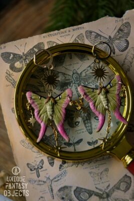 Kolczyki z ćmą actias dubernardi (Unique Fantasy Objects)