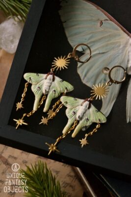 Kolczyki z ćmą księżycówka amerykańska (Unique Fantasy Objects)