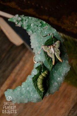 Kolczyki z księżycówką amerykańską i gąienicą