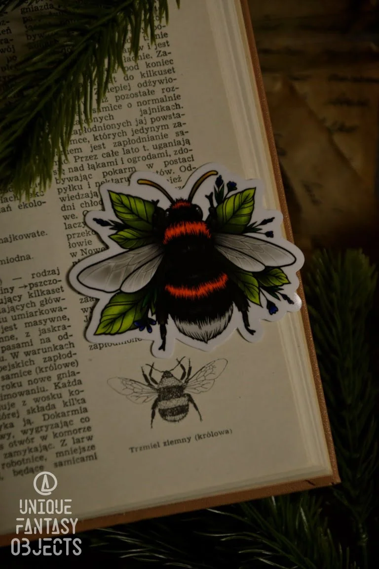 Naklejka z trzmielem (Unique Fantasy Objects)