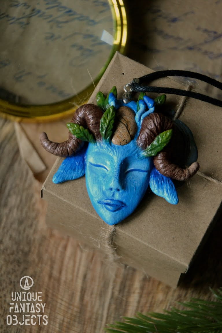 Naszyjnik z niebieskim duszkiem i jaspisem (Unique Fantasy Objects)