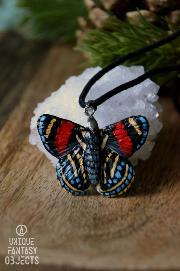 Naszyjnik z motylem callicore hesperis (Unique Fantasy Objects)
