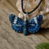 Naszyjnik z rzeźbą motyla hamadryas amphinome (Unique Fantasy Objects)