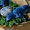 Naszyjnik ze ślimakiem pomrów błękitny i sodalitem (Unique Fantasy Objects)