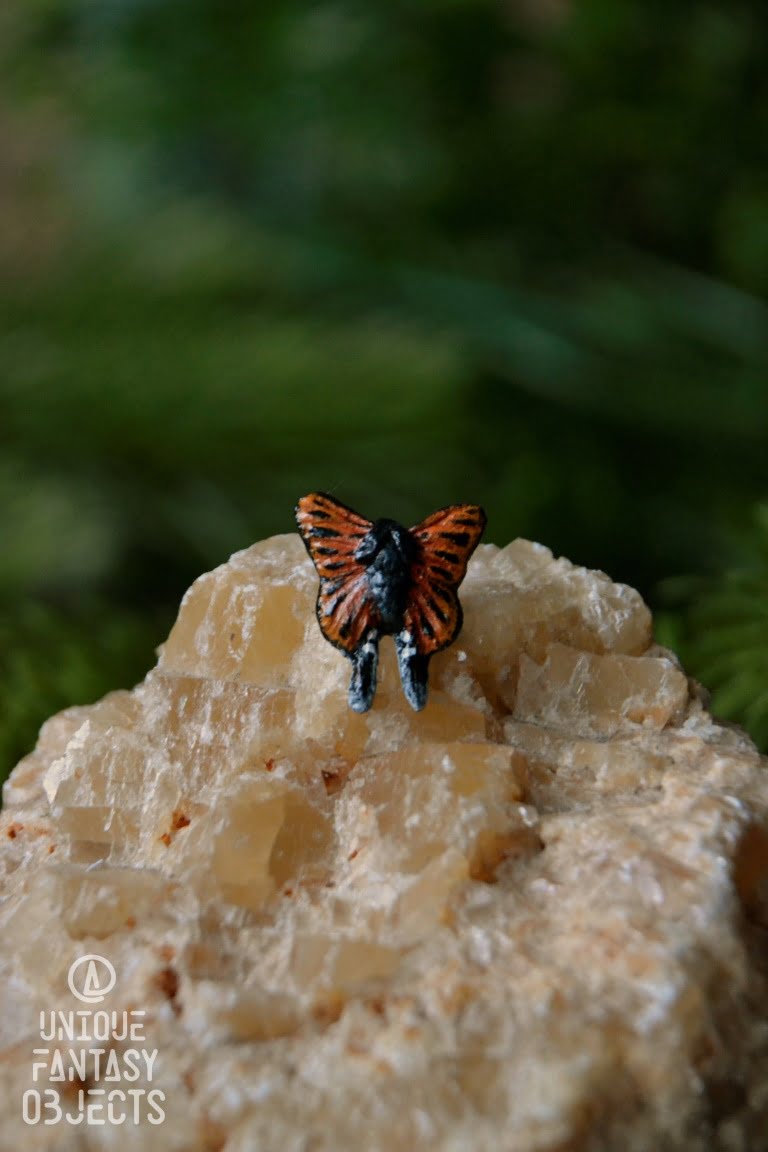 Przypinka z rzeźbą motyla cheritra orpheus (Unique Fantasy Objects)
