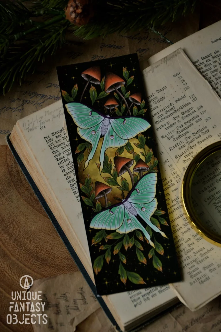 Zakładka z ćmą księżycówką amerykańską (Unique Fantasy Objects)