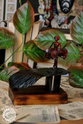 Metalowa podstawka na kadzidło z Marilyn Monroe (This Guy in a Hat)