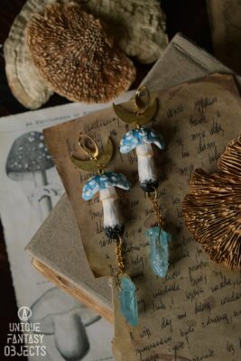 Kolczyki z grzybem pierścieniak grynszpanowy i kwarcem (Unique Fantasy Objects)