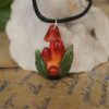 Mały naszyjnik z grzybem Amanita Jacksonii z jadeitem (Unique Fantasy Objects)