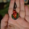 Mały naszyjnik z grzybem Amanita Jacksonii z jadeitem (Unique Fantasy Objects)