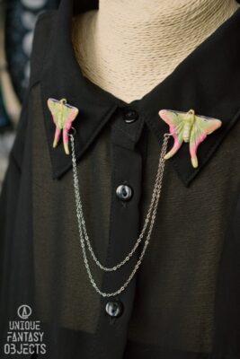 Przypinki do kołnierzyka z ćmą actias dubernardi(Unique Fantasy Objects)