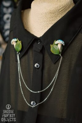 Przypinka do kołnierzyka z grzybem pierścieniak (Unique Fantasy Objects)