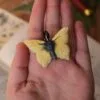 Naszyjnik z rzeźbą motyla latolistek cytrynek (Unique Fantasy Objects)