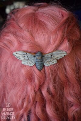 Spinka do włosów z rzeźbą cykady Ayuthia Spectabile (Unique Fantasy Objects)