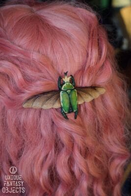 Spinka do włosów z żukiem Mecynorrhina torquata (Unique Fantasy Objects)