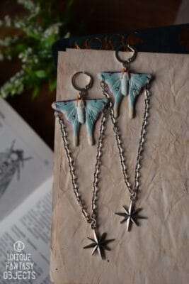 Kolczyki z ćmą księżycówka (Unique Fantasy Objects)