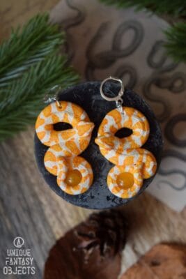 Kolczyki z wężem boa dusiciel albino i jadeitem żółtym (Unique Fantasy Objects)