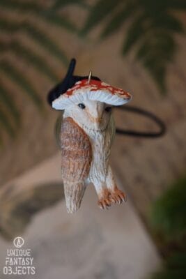 Naszyjnik z sową w kapeluszu muchomora (Unique Fantasy Objects)