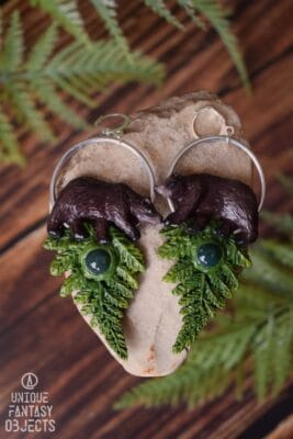 Kolczyki z niedźwiedziem i agatem mszystym (Unique Fantasy Objects)