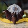 Naszyjnik z nietoperzem i agatem szarym (Unique Fantasy Objects)