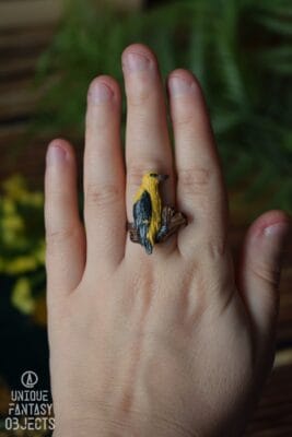 Regulowany pierścionek z rzeźbą wilgi (Unique Fantasy Objects)