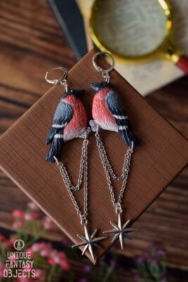 Kolczyki z rzeźbą gili i łańcuszkami (Unique Fantasy Objects)