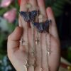 Kolczyki z rzeźbą motyla mieniak strużnik (Unique Fantasy Objects)
