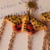 Kolczyki z rzeźbą motyla niedźwiedziówka purpurka (Unique Fantasy Objects)