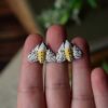 Małe kolczyki z rzeźbą szewnicy miętówki (Unique Fantasy Objects)