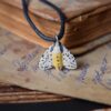 Naszyjnik z ćmą szewnica miętówka (Unique Fantasy Objects)