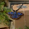 Naszyjnik z rzeźbą motyla mieniak strużnik (Unique Fantasy Objects)