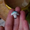 Przypinka z rzeźbami grzybów (Unique Fantasy Objects)