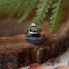 Przypinka z rzeźbami grzybów (Unique Fantasy Objects)
