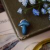 Przypinka z rzeźbami grzybów (Unique Fantasy Objects)