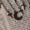 Kolczyki z rzeźbą motyla latolistek cytrynek i łańcuszkami (Unique Fantasy Objects)