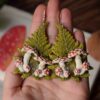 Kolczyki z muchomorami, paprocią i kryształem górskim (Unique Fantasy Objects)