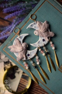 Kolczyki z puszczykami, ametystem, zawieszkami i kamieniami (Unique Fantasy Objects)