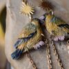 Kolczyki z rzeźbą trznadla i łańcuszkami (Unique Fantasy Objects)