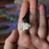 Naszyjnik z ćmą szewnica miętówka (Unique Fantasy Objects)