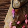Mały naszyjnik z grzybówką różowawą i labradorytem (Unique Fantasy Objects)