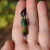 Mały naszyjnik z wilgotnicą papuzią i kryształem (Unique Fantasy Objects)